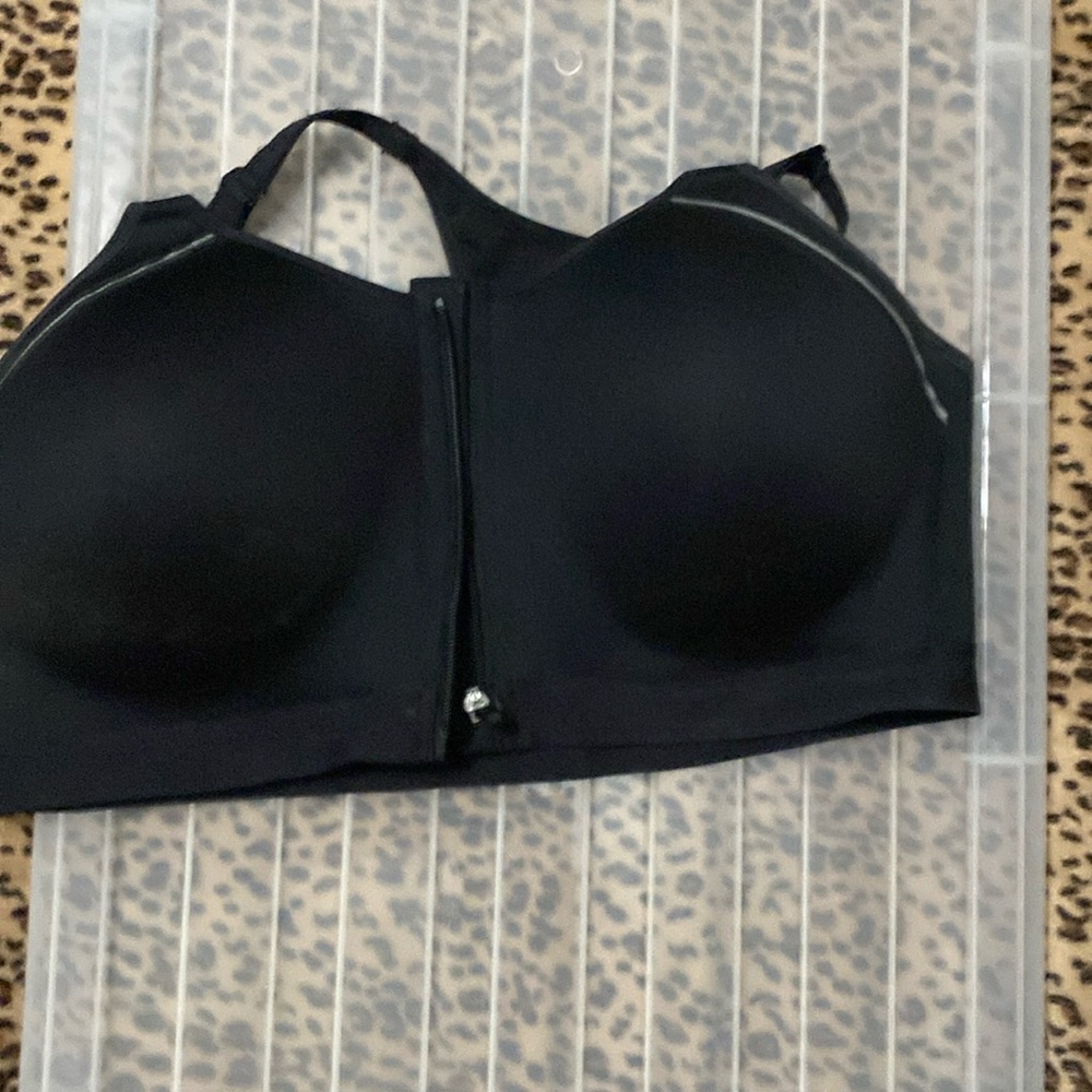 T strap posture help back sports bra NEW but no tags - black molded cups